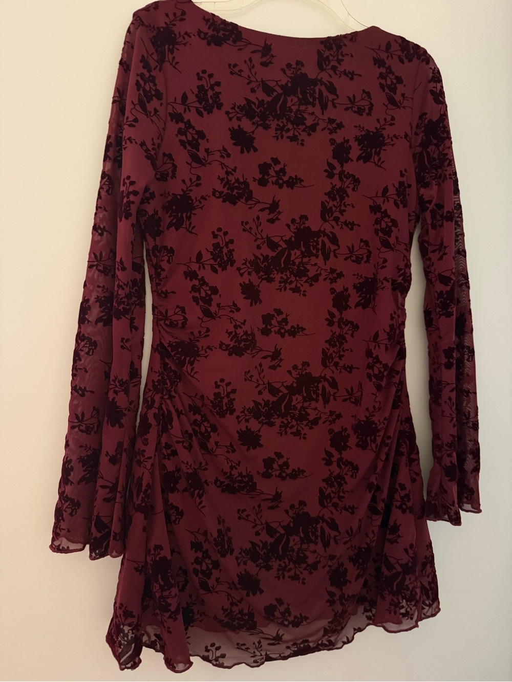 Women's Burgundy Floral Long-Sleeve Mini Dress
